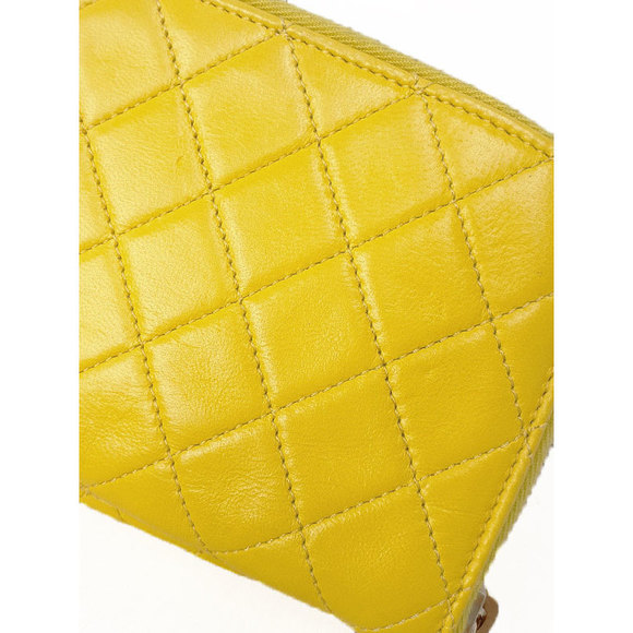 Chanel Matelasse Chain Mini Leather Pouch - Picture 6 of 9